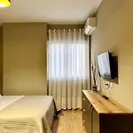 Cozy Seaside Retreat Lejlighed Vlorë