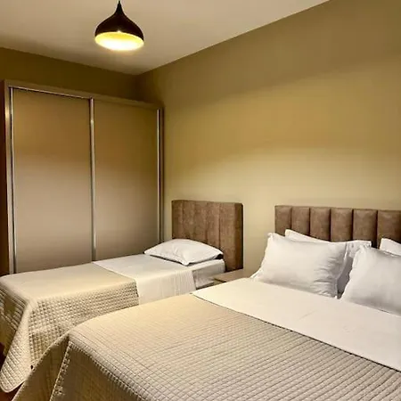 アパート Cozy Seaside Retreat Vlorë