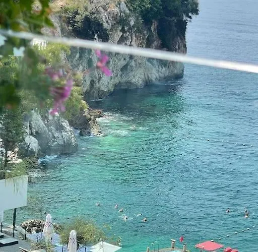 Cozy Seaside Retreat Apartmán Vlorë